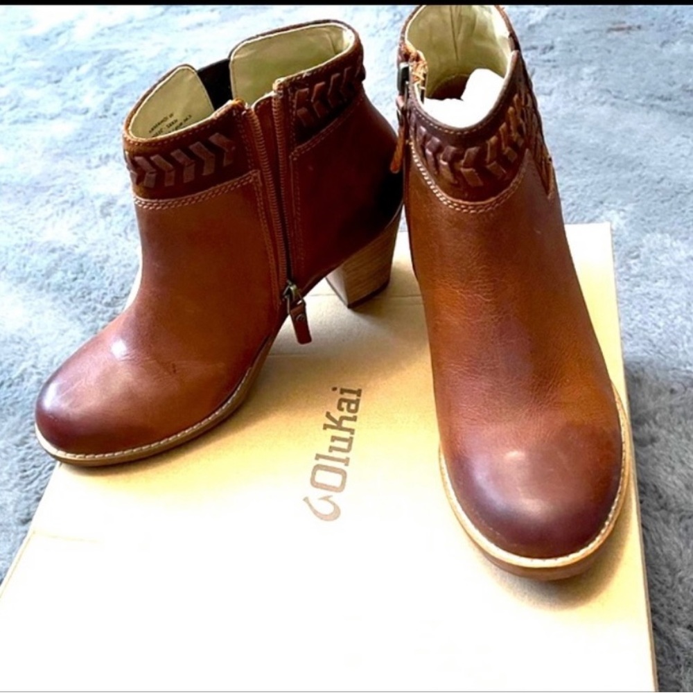 Olukai Boots-size:6.5, color: Brown